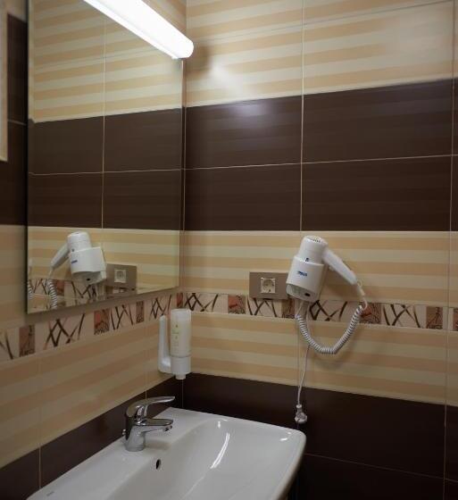 Номер Стандарт, Pensiunea Rares