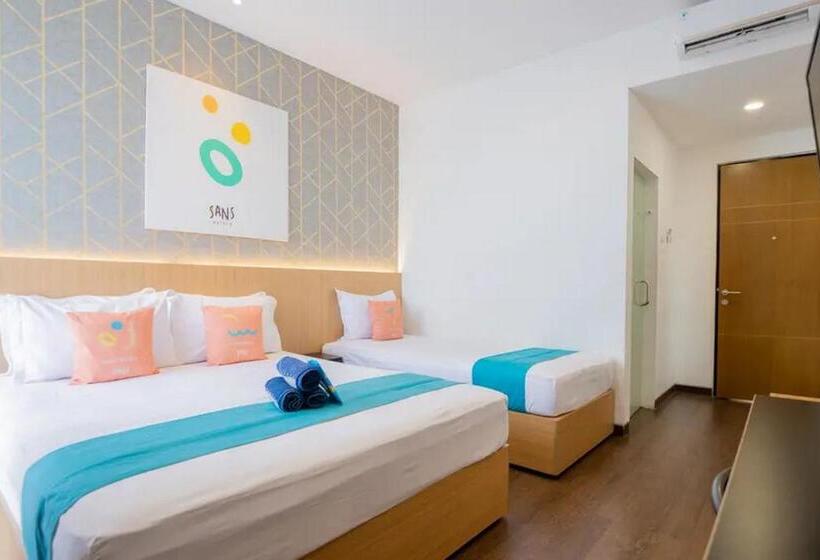 غرفة عائلية, Sans Hotel Box Mansion Surabaya By Reddoorz