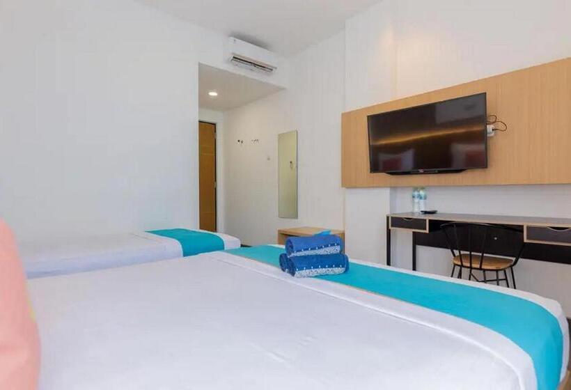 غرفة عائلية, Sans Hotel Box Mansion Surabaya By Reddoorz