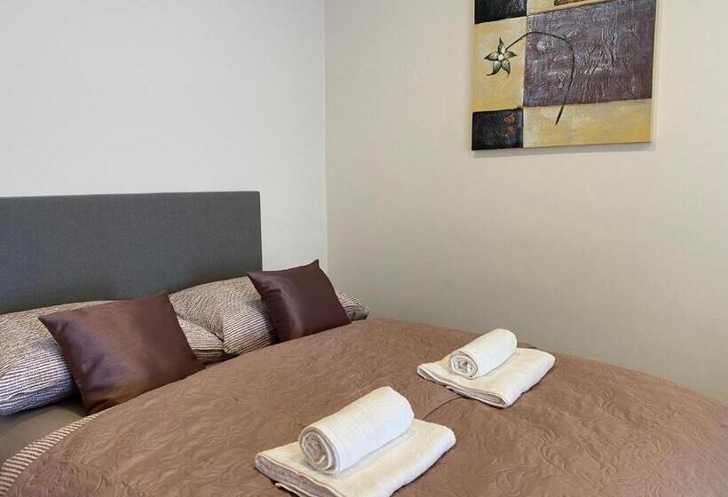 带1个卧室的高级公寓, Sg Apartmánový Dům Hoŕice