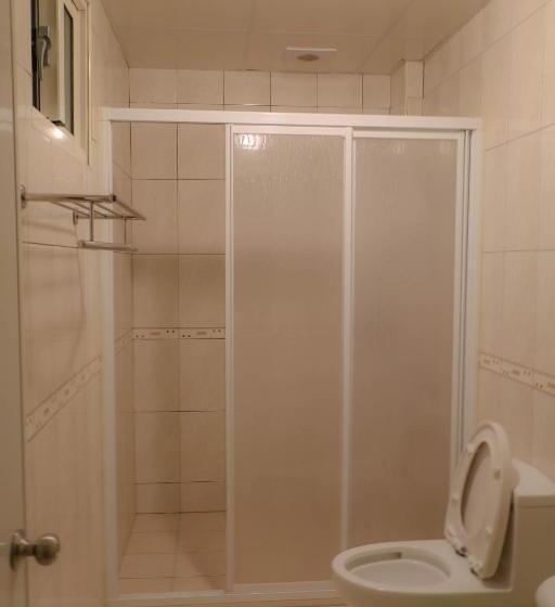 اتاق استاندارد چهار تخته, Zhiyue Homestay