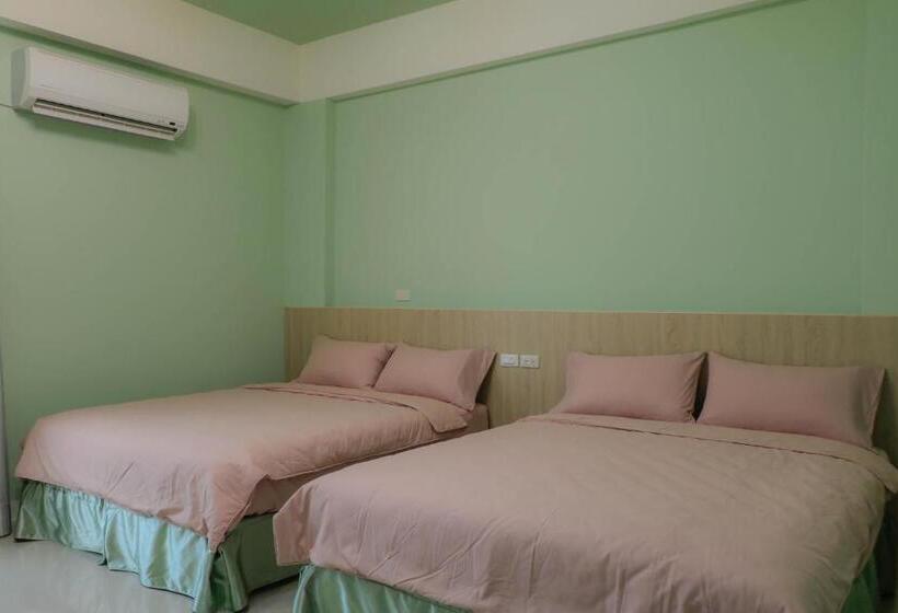 اتاق استاندارد چهار تخته, Zhiyue Homestay