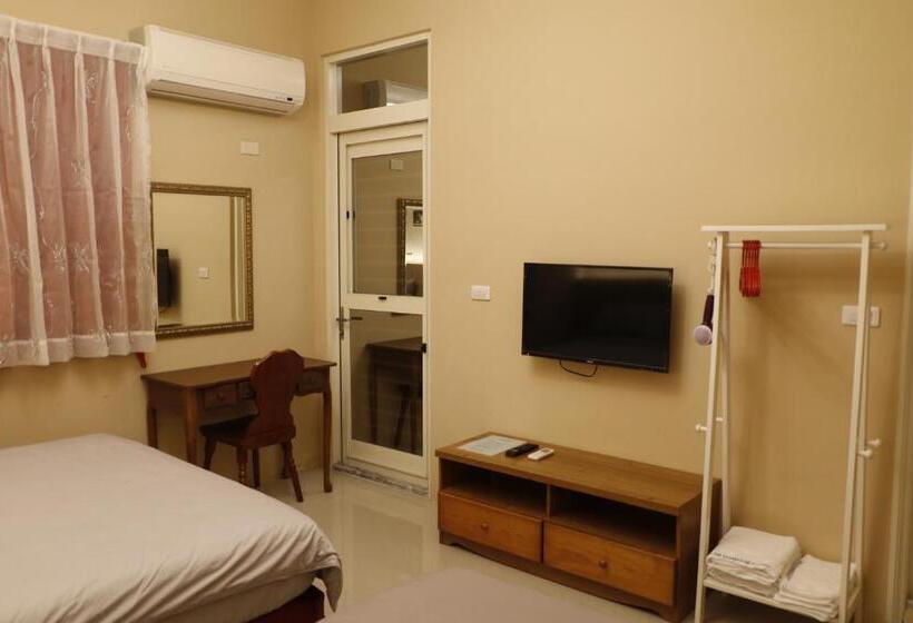اتاق استاندارد سه نفره, Zhiyue Homestay