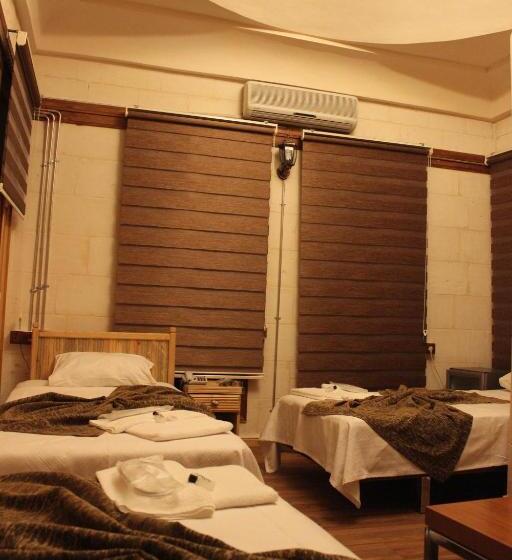 سوییت خانوادگی, Duran Aga Konagi