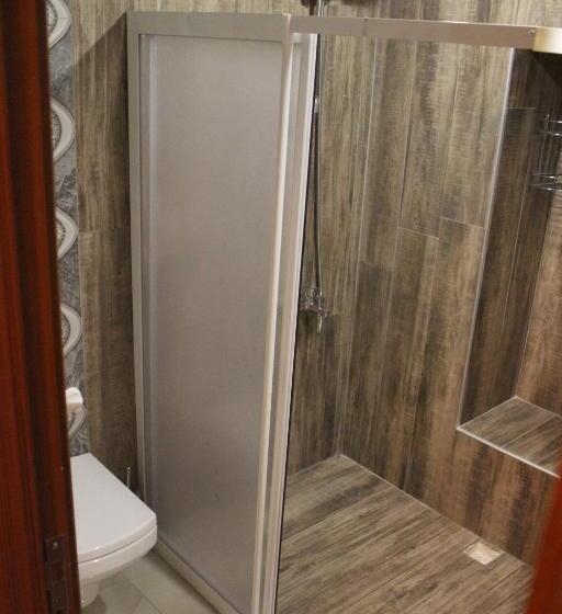 اتاق خانوادگی, Duran Aga Konagi