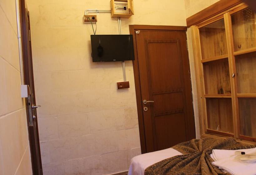 اتاق استاندارد یک نفره, Duran Aga Konagi