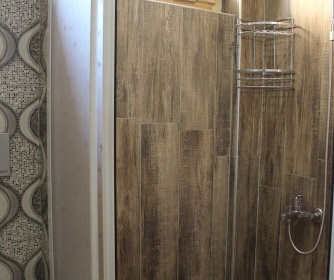 اتاق خانوادگی, Duran Aga Konagi