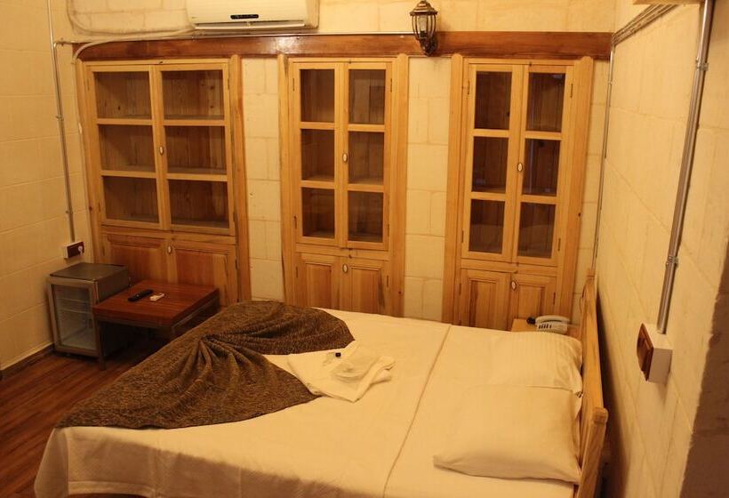 اتاق خانوادگی, Duran Aga Konagi