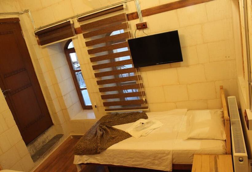 سوییت خانوادگی, Duran Aga Konagi