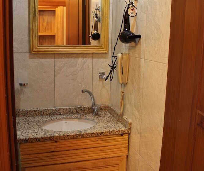 اتاق لوکس, Duran Aga Konagi