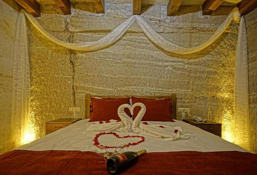 סוויטה משפחתית, Balloon Cave