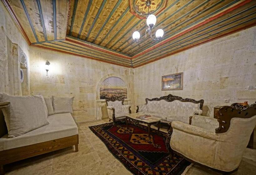 סוויטה משפחתית, Balloon Cave