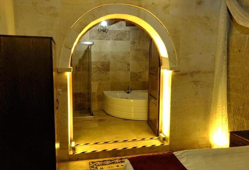 סוויטה משפחתית, Balloon Cave