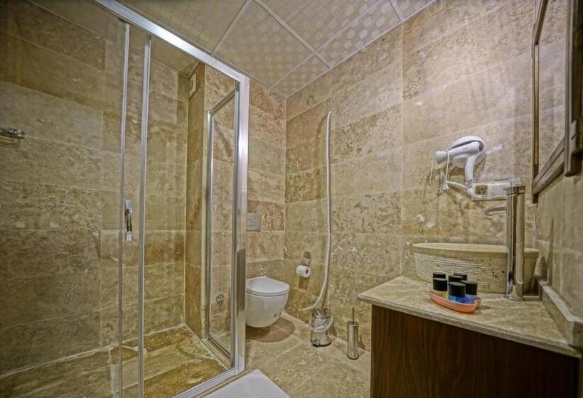 חדר אקונומי, Balloon Cave