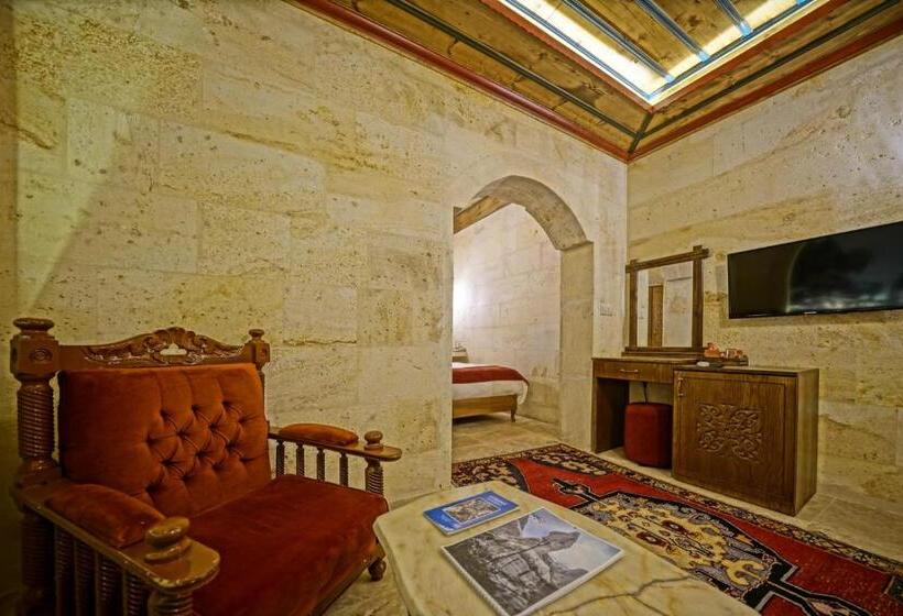 חדר אקונומי, Balloon Cave