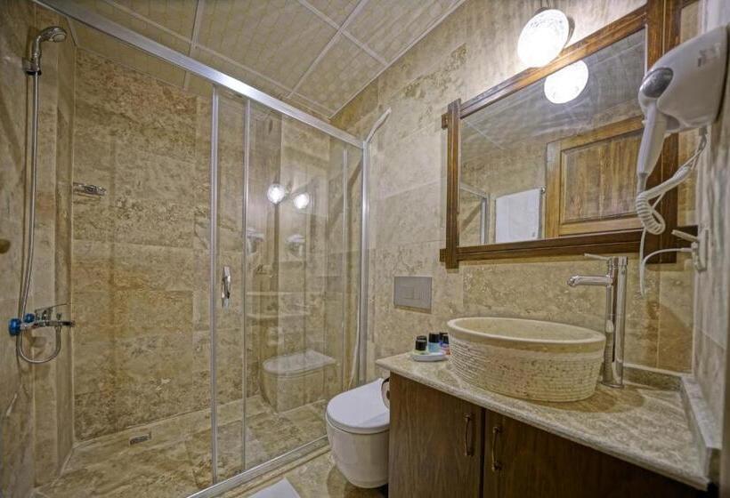 חדר דלוקס עם מרפסת, Balloon Cave