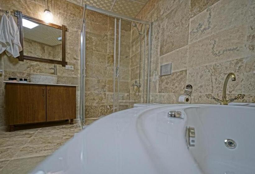 סוויטת דופלקס, Balloon Cave