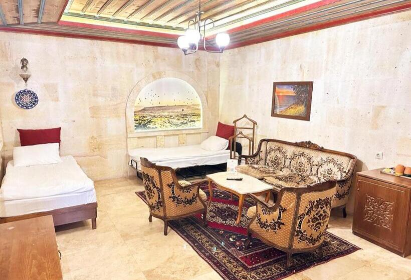 סוויטה משפחתית, Balloon Cave