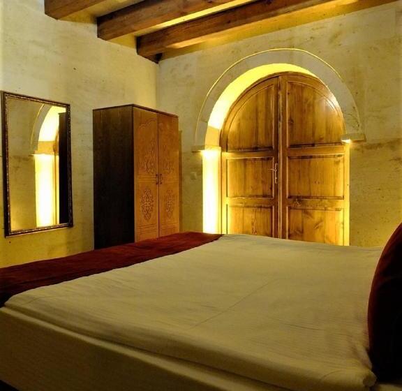 סוויטה משפחתית, Balloon Cave