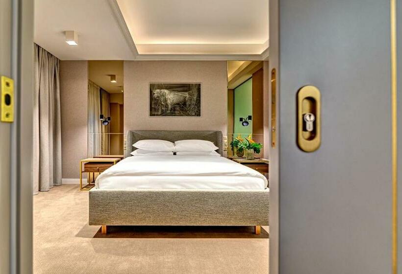 آپارتمان 1 خوابه, Old Town Haston