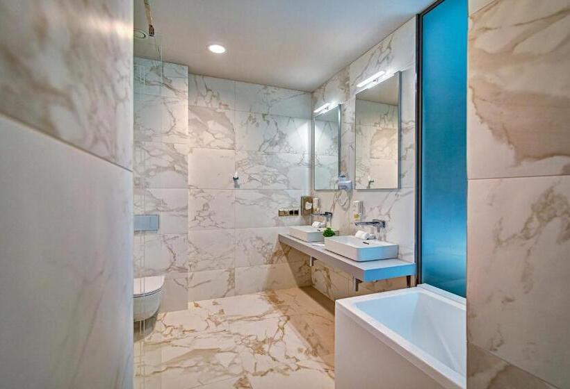 اتاق لوکس, Old Town Haston