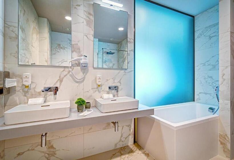 اتاق لوکس, Old Town Haston