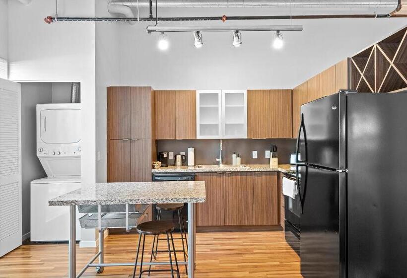 스탠다드 스튜디오, Kasa South Side Pittsburgh