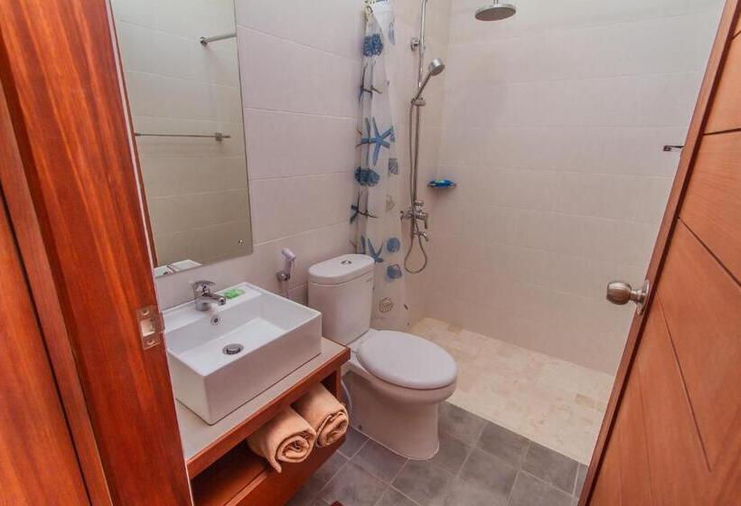 اتاق سوپریور, Cening Ayu Sanur