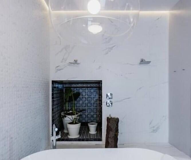 Люкс, Tá Hotel De Diseño