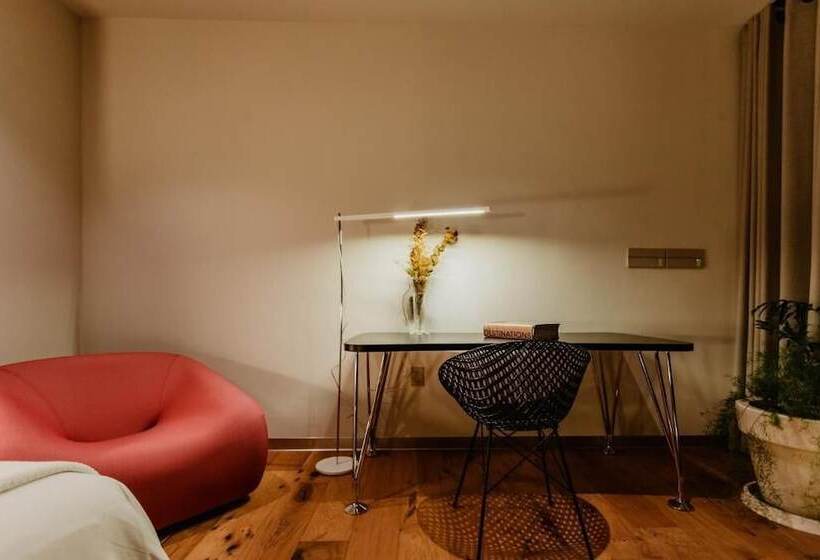 Номер Стандарт, Tá Hotel De Diseño