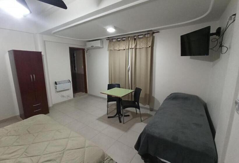 スタンダードトリプルルーム, El Descanso