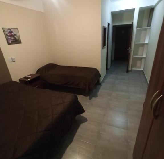 スタンダードトリプルルーム, El Descanso