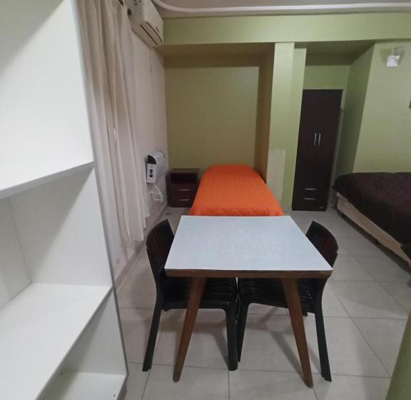 スタンダード４人部屋, El Descanso