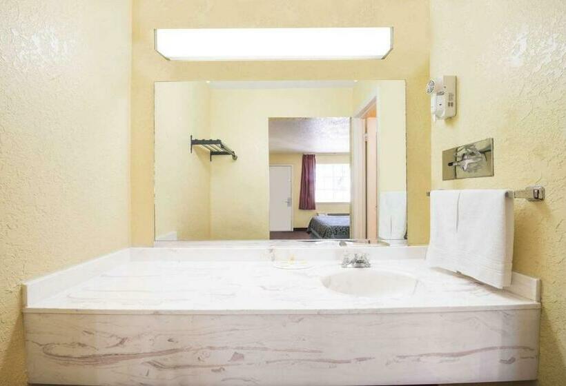Номер Стандарт, Quality Inn Eastland I 20