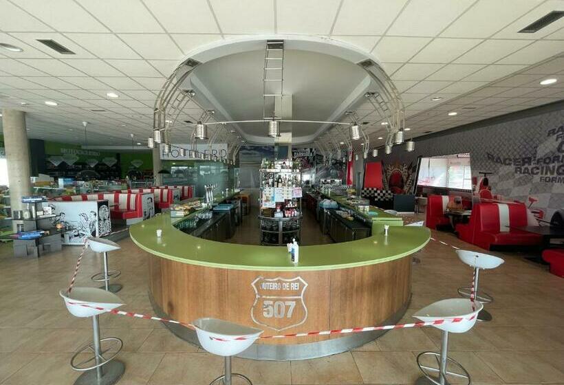 디럭스 룸, Area 507