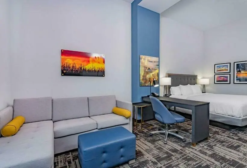 Deluxe Suite King Bed, Laquinta Suites By Wyndham South Bend Notre Dame Area
