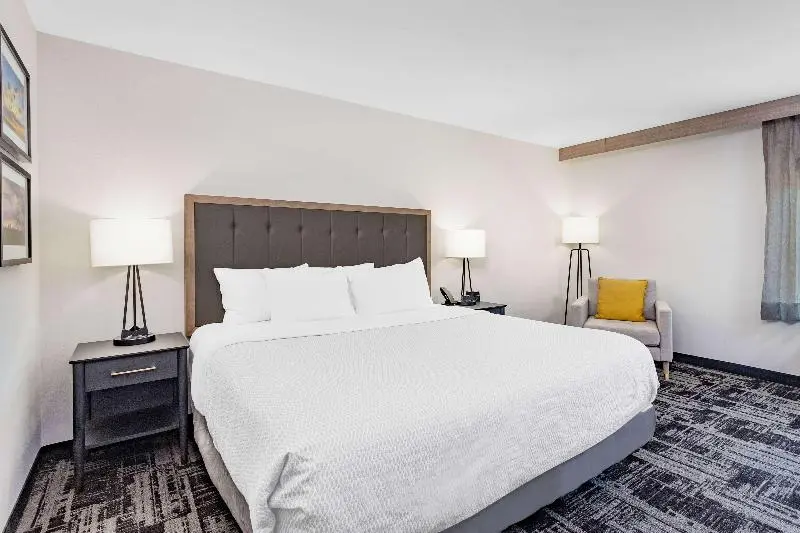 Standard-huone King-vuode, Laquinta Suites By Wyndham South Bend Notre Dame Area