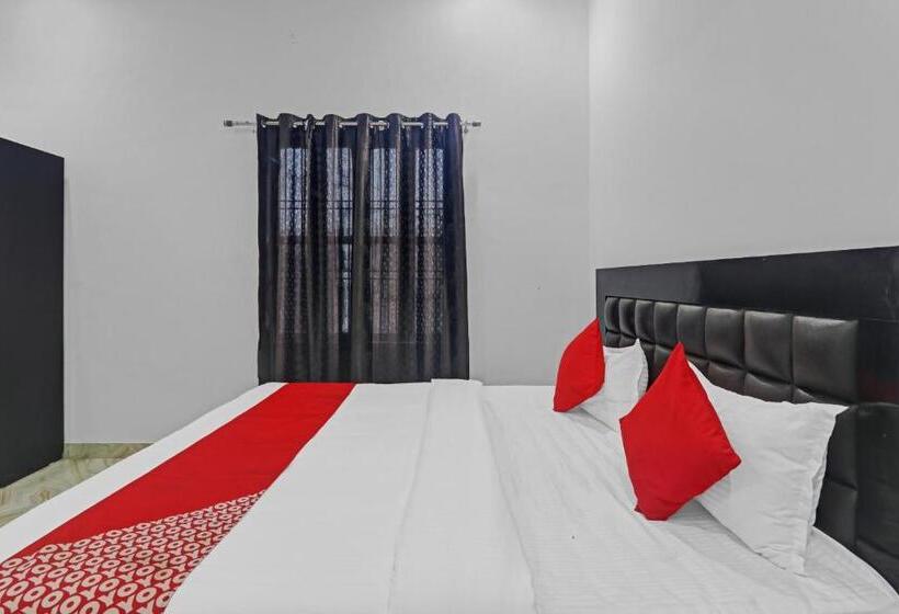 Трехместный Номер Deluxe, O The Pal S Residency