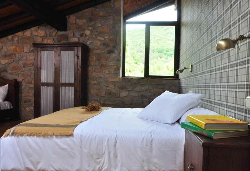 Quarto Estandar com Hidromassagem, Casa Mendilore