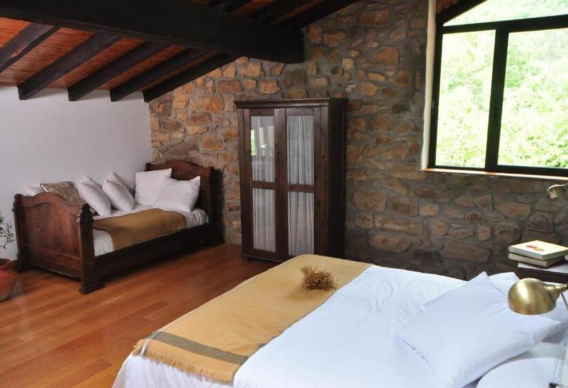 Quarto Estandar com Hidromassagem, Casa Mendilore