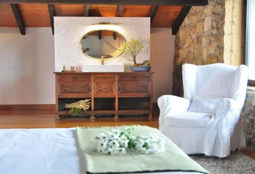 Deluxe Room Mountain View, Casa Mendilore