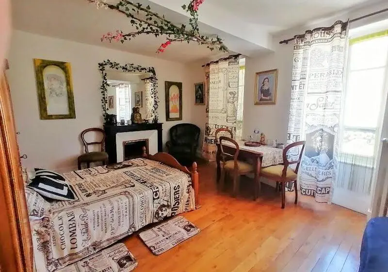 デラックスルーム, Chambres D Hôtes Le Labyrinthe Du Peintre