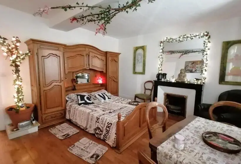 デラックスルーム, Chambres D Hôtes Le Labyrinthe Du Peintre