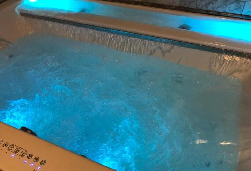 جناح ديلوكس, Northern Lights Mansion