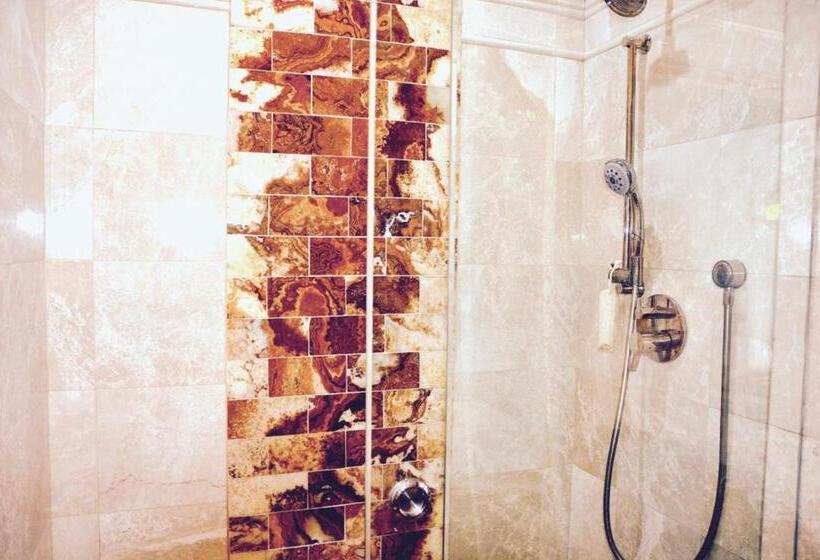 غرفة قياسية مطلّة علي الحديقة, Northern Lights Mansion