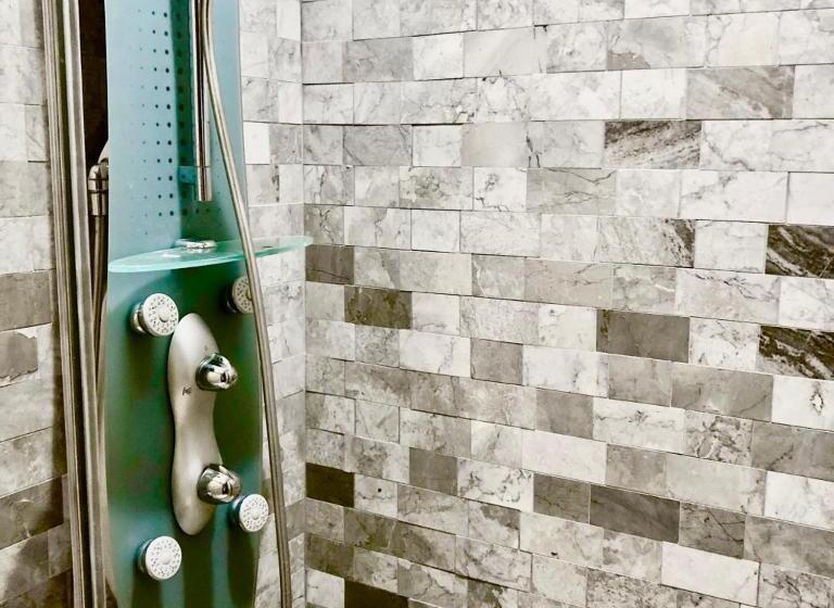 جناح, Northern Lights Mansion