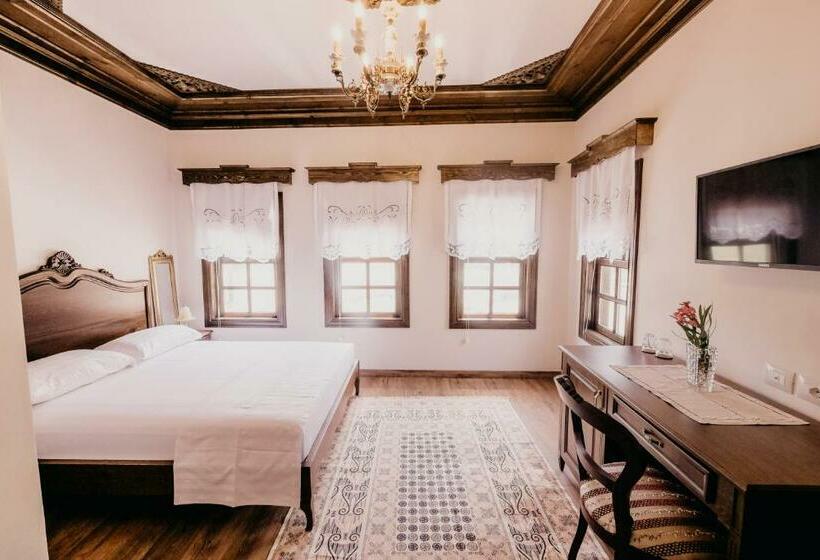 غرفة ديلوكس, Beratino