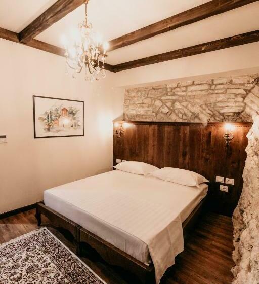 غرفة قياسية, Beratino