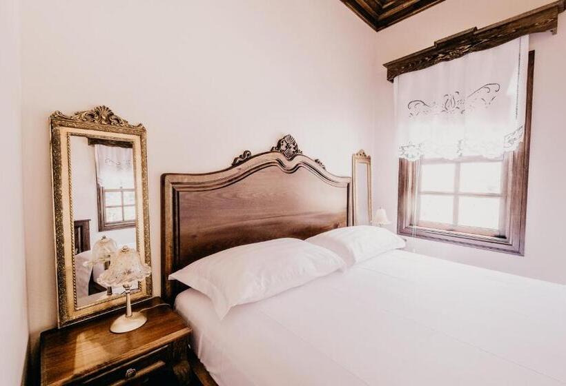 غرفة ديلوكس, Beratino