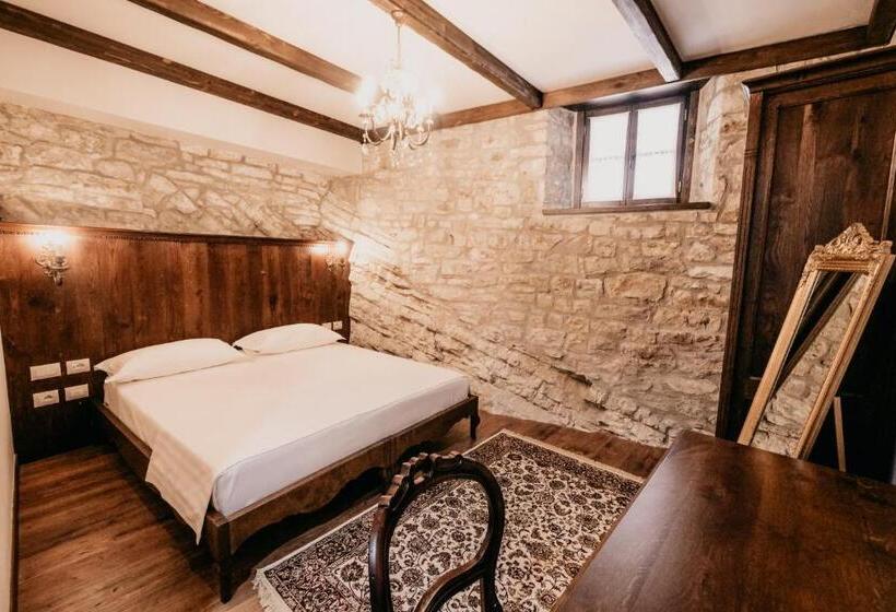 غرفة قياسية, Beratino